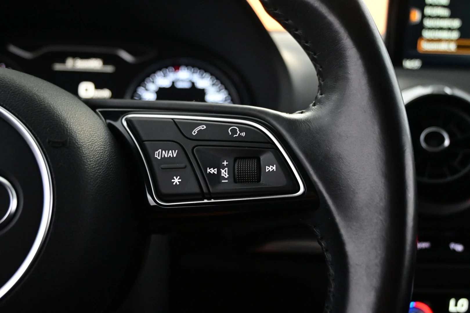 Car Image - 3mTMm6j93tW1FDq1J9Nhk7