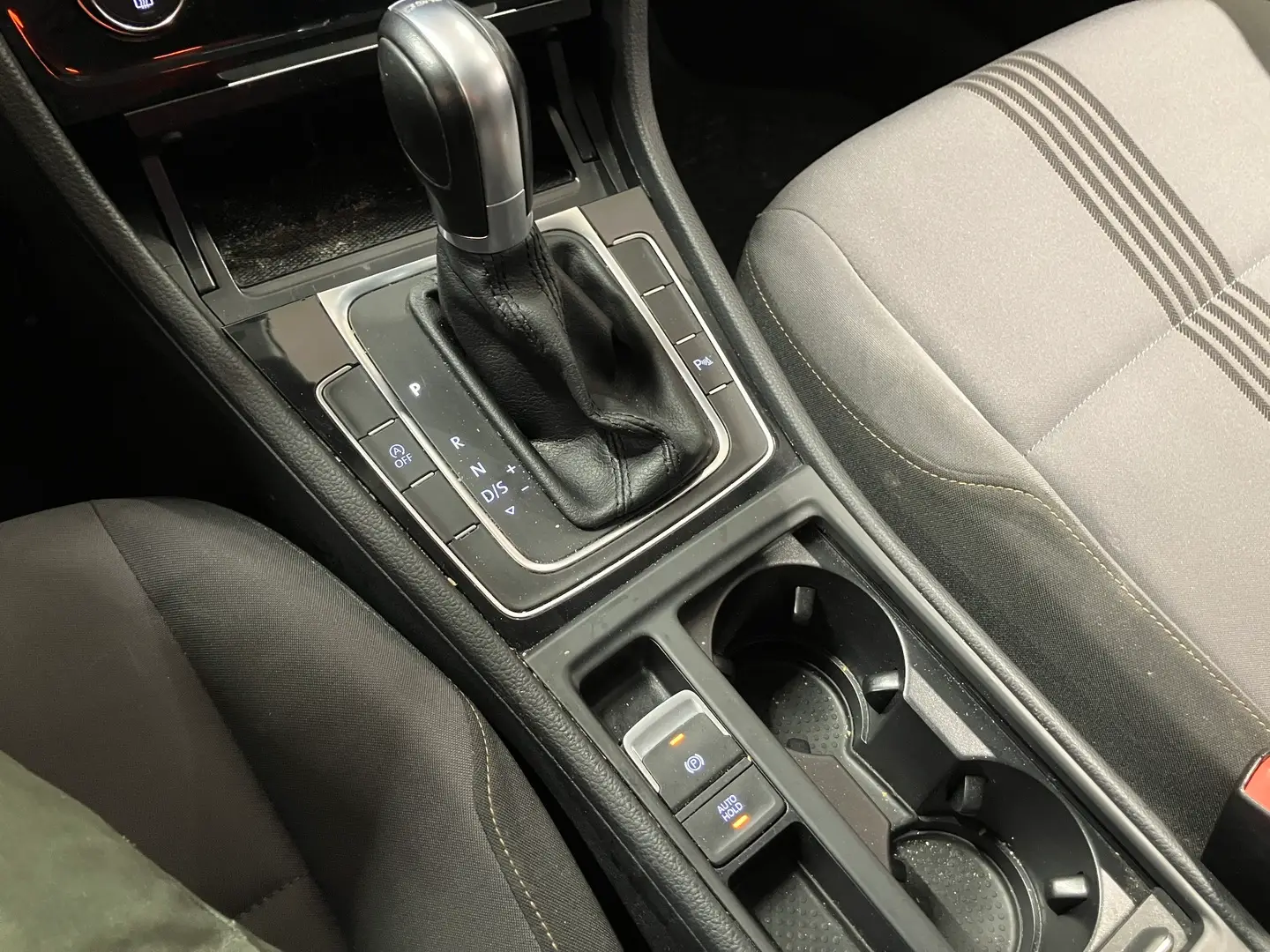 Car Image - 3bAhNaTKyiet3Skr1LhaZl