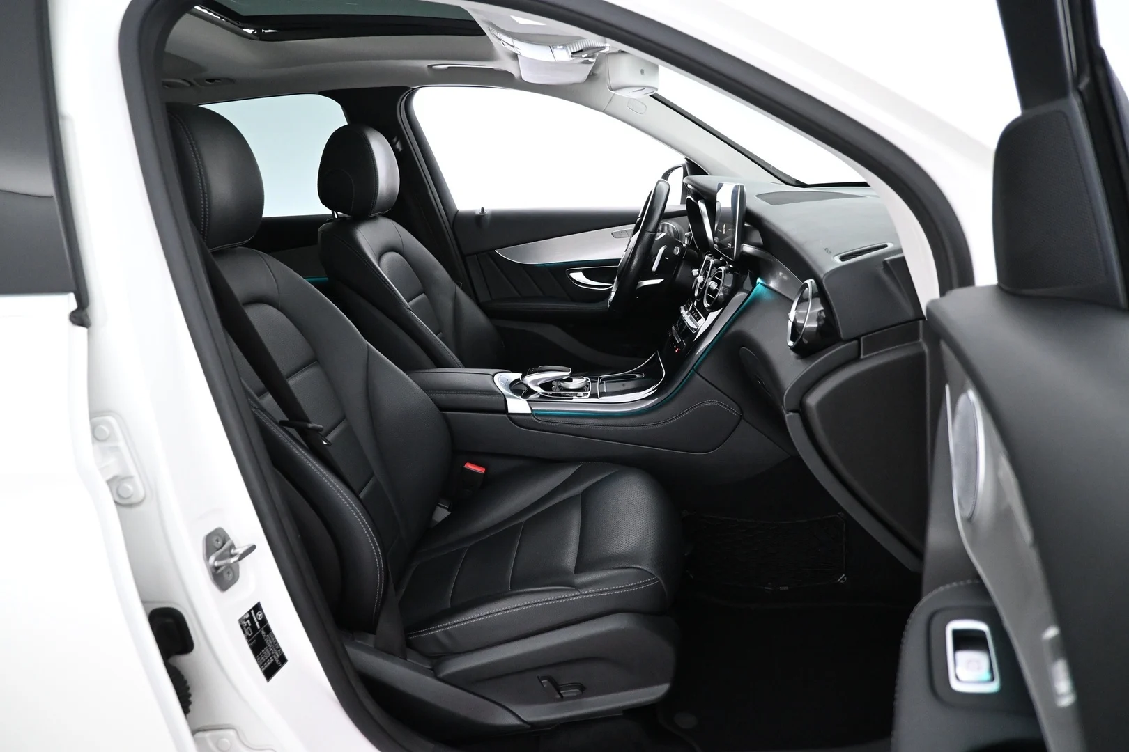 Car Image - 39Z8ZtnrqvCVq9gkvZz69k