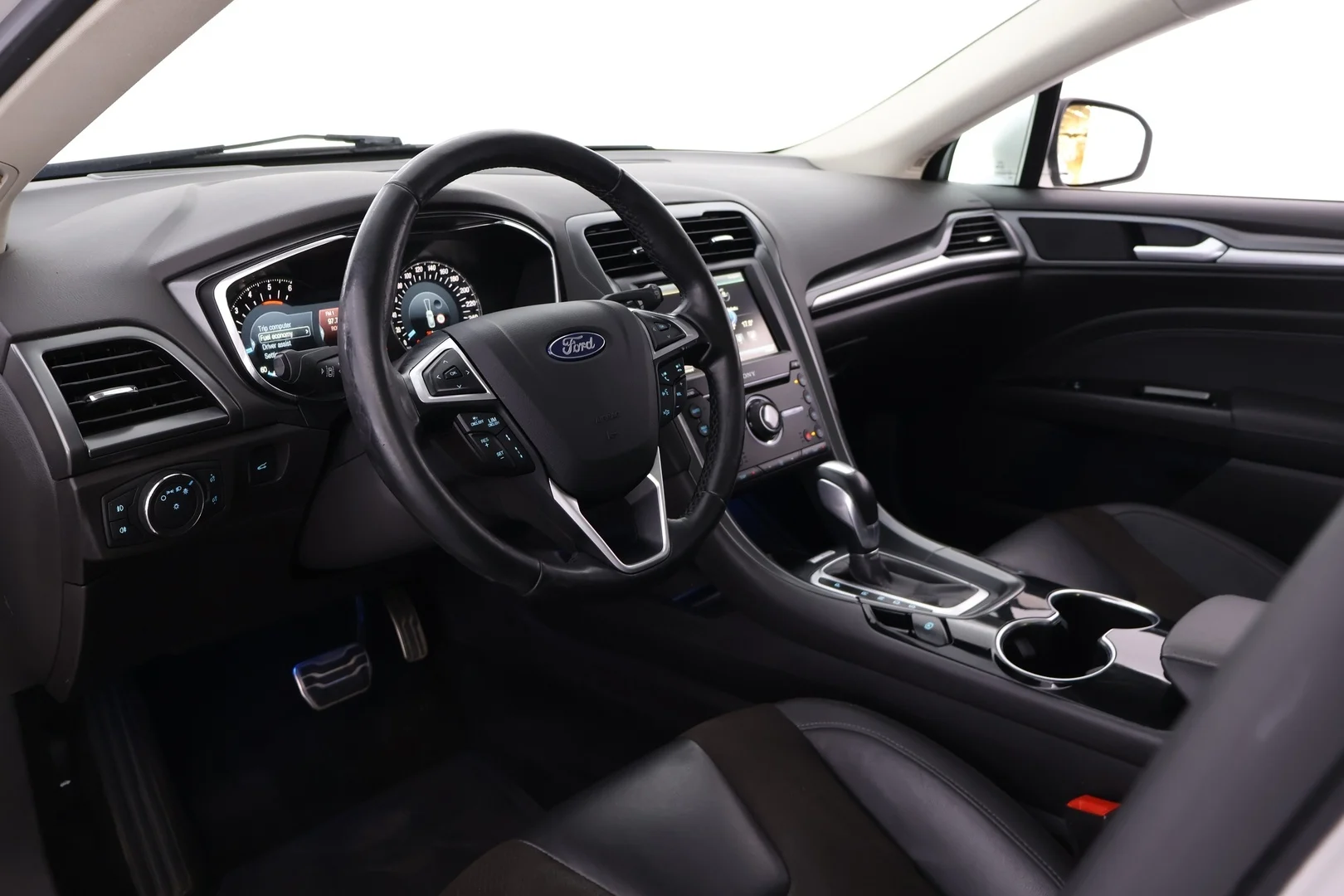 Car Image - 79u3WsASrFVPhsxDAAvxTt