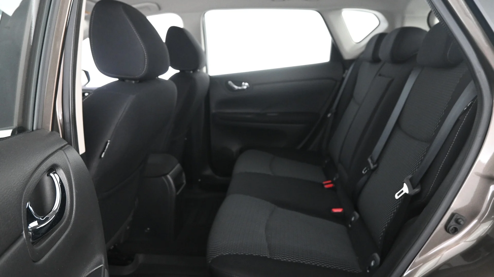 Car Image - tNLVwS9nql3nJuqbJsWyU