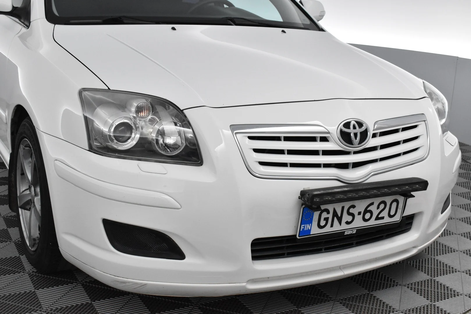 Car Image - 5UhVQN1yDtLVq7vZB3iuIi