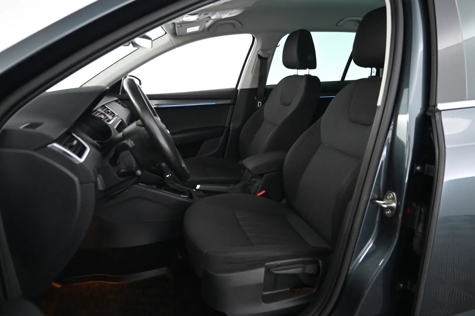 Car Image - 7sO8E5x2cp5sx5L7TI8sZL