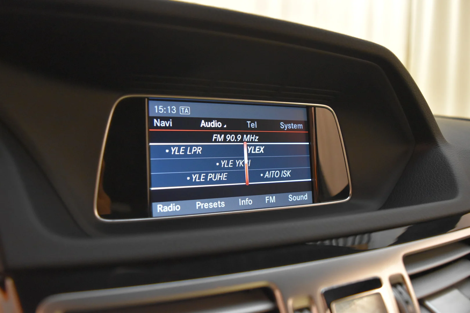 Car Image - 2mEZp0EECoVhoib6nIqfyI