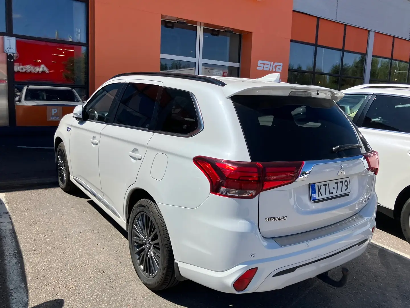 Car Image - Vhmmq534zb6wKsfnTsJz1