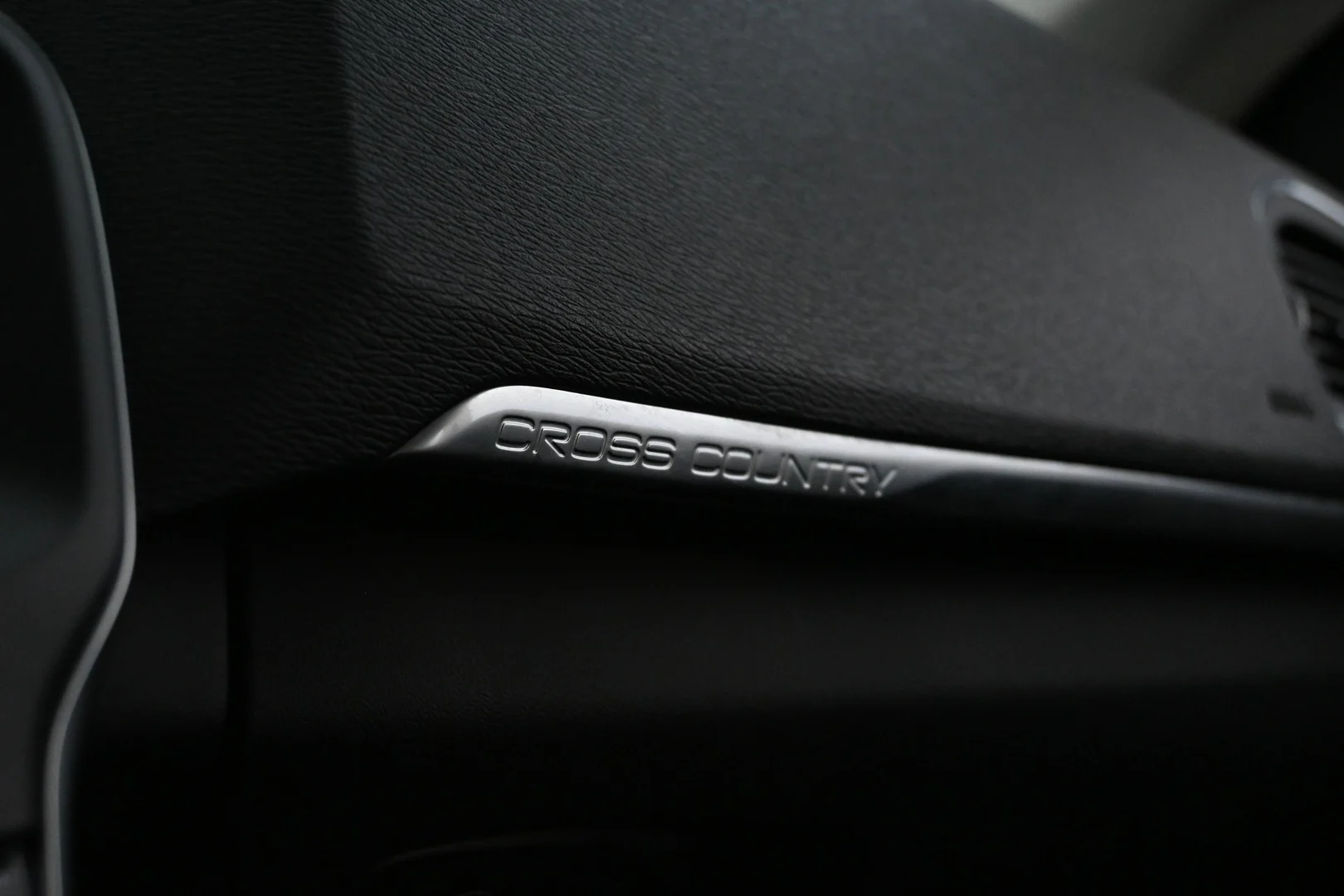 Car Image - 7lPIRqiTeBm3JRnAEOPbJK