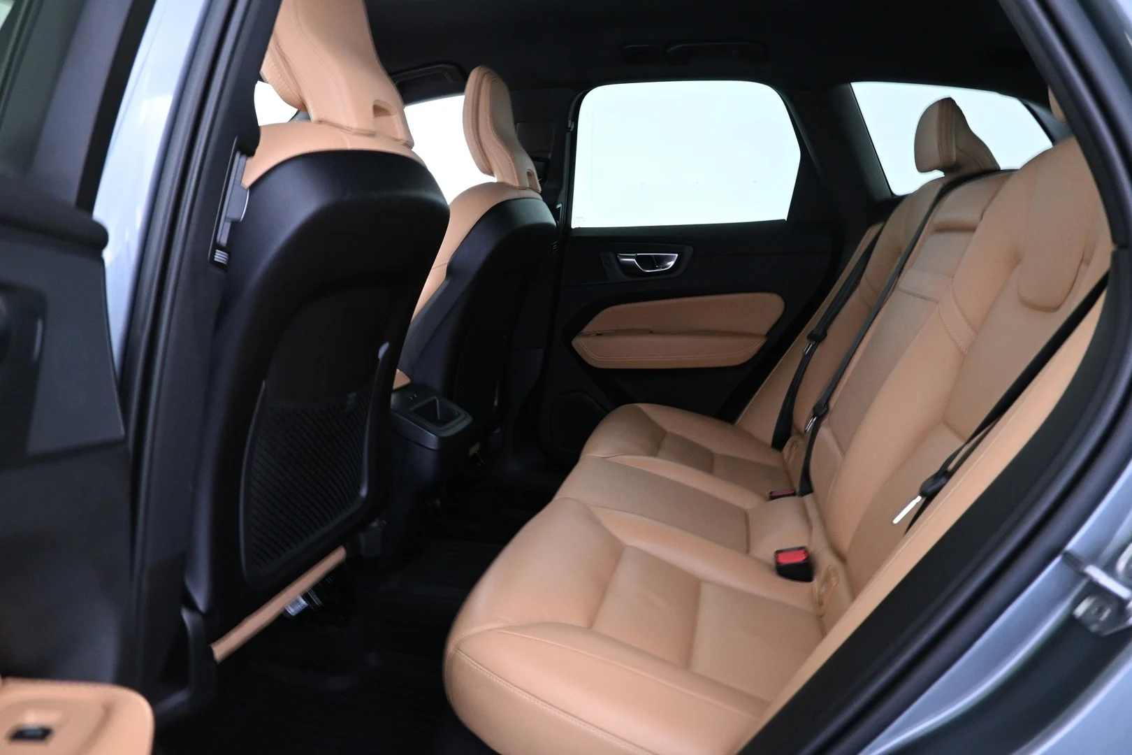 Car Image - 6n7DbnnDnJ0HikuwGhZUDe