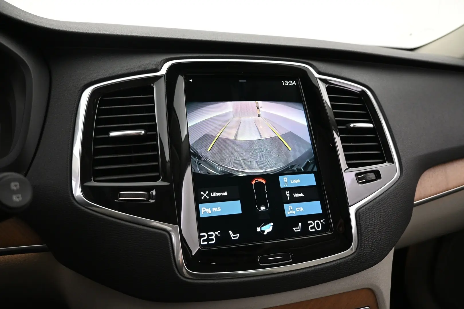 Car Image - 4wzFSFUoCceLO8IN0rTEY3