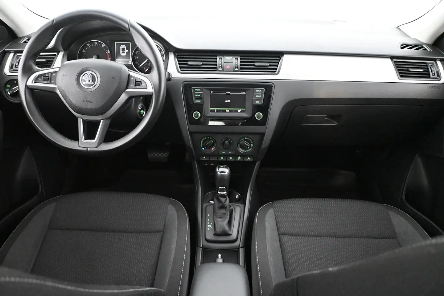 Car Image - 1D34ZAAwjsxXdBbAvON86x