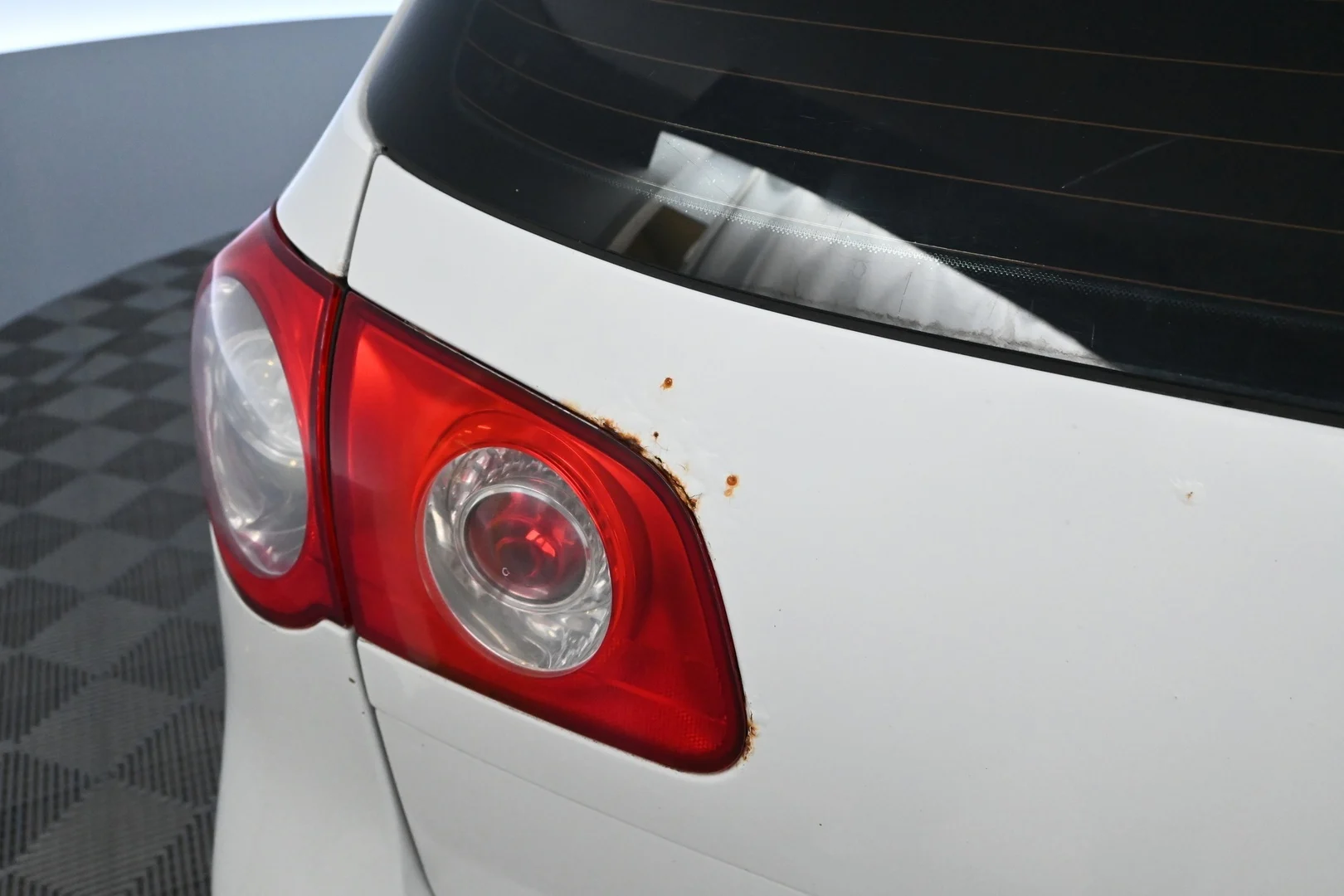 Car Image - 2MtYfgQgmNZ1Is0buHIeY5