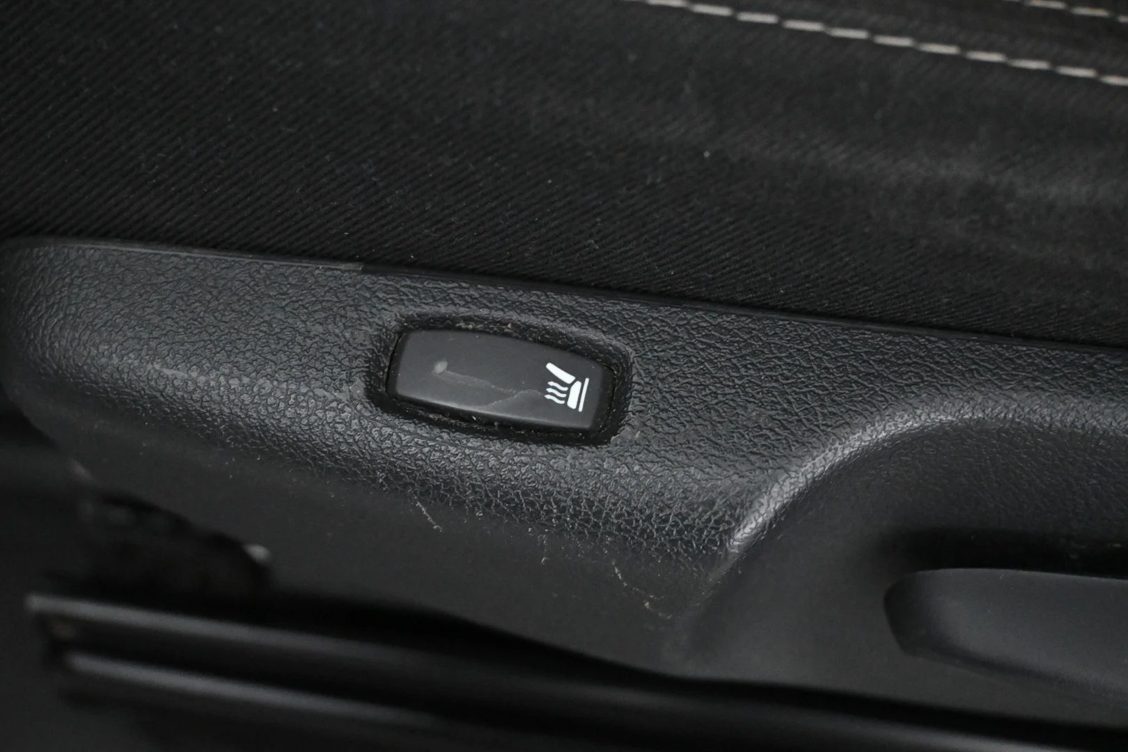 Car Image - 7yhX7HdyG0f0qEbLtIqBFL