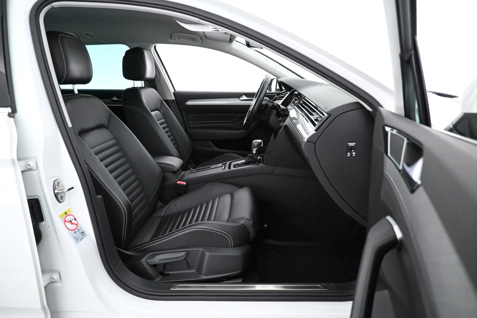 Car Image - 7MqXNPFf2eX9l6zhug2ow