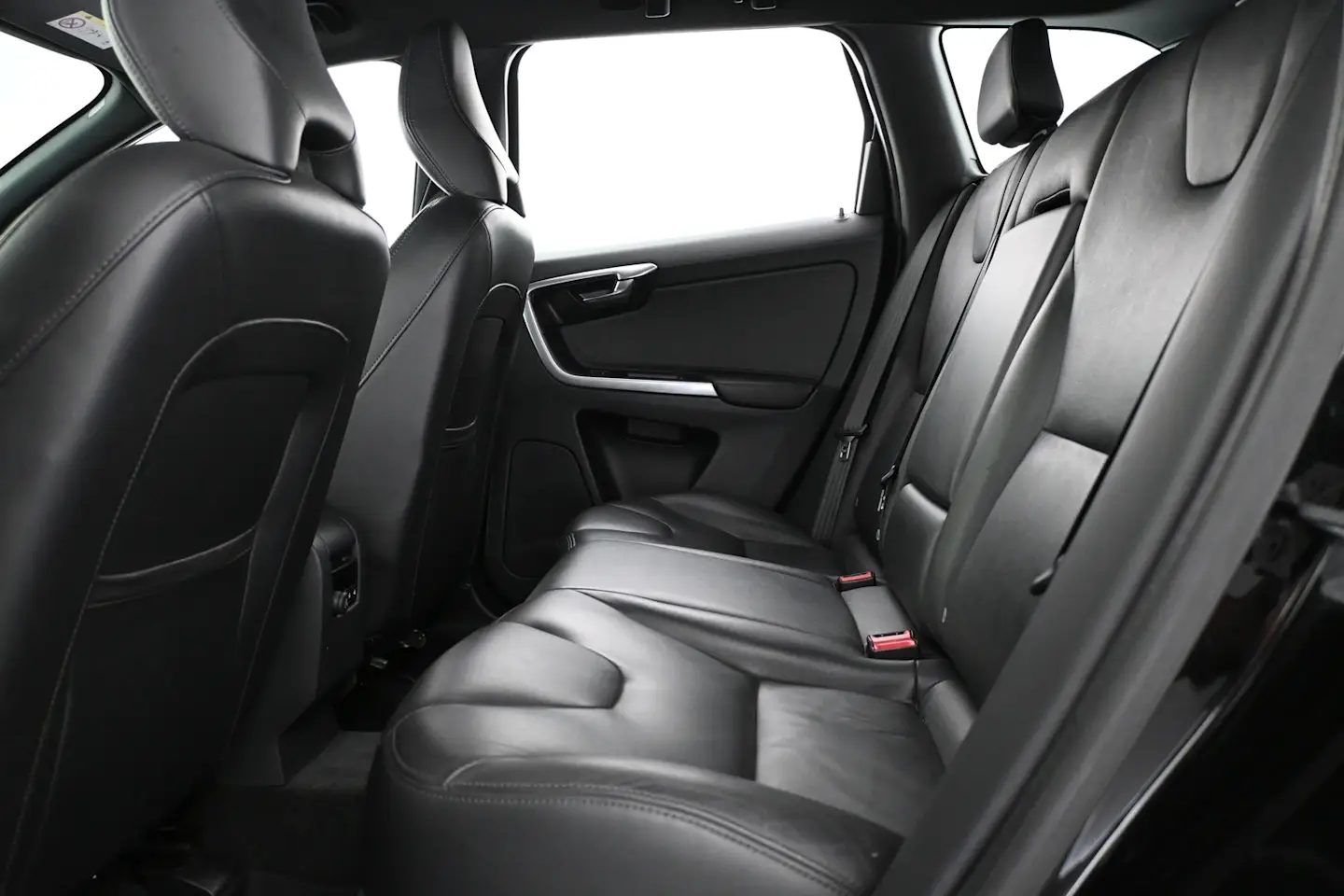 Car Image - qebHeb319IC7tY91RG3AU