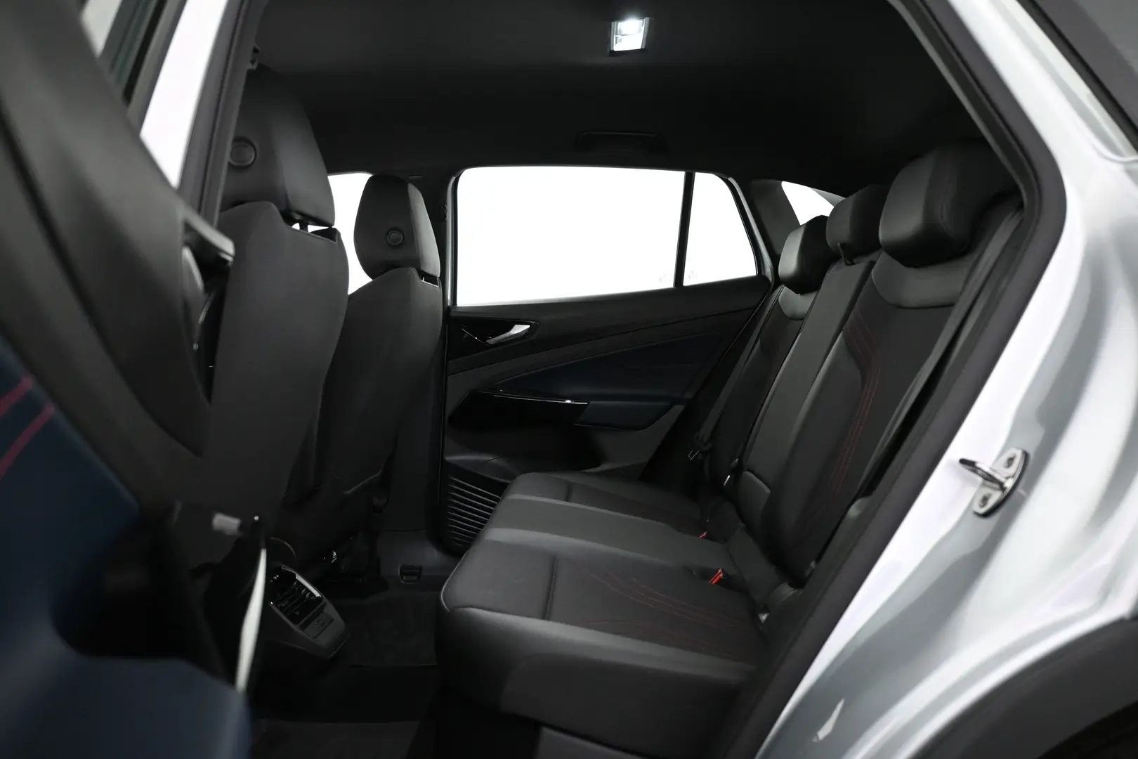 Car Image - 3mOEqZLxwsHhKxAS6kkk9h