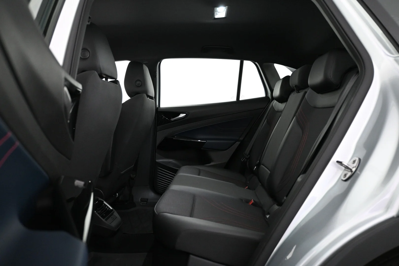 Car Image - 3mOEqZLxwsHhKxAS6kkk9h