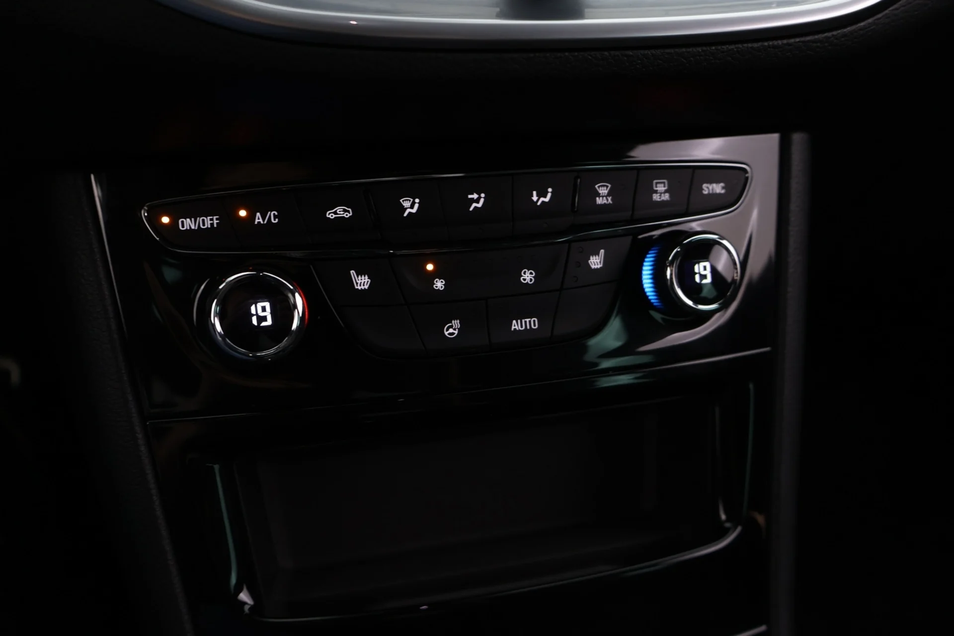 Car Image - 6hvtFrNhQKJZwq1AxhuVnD