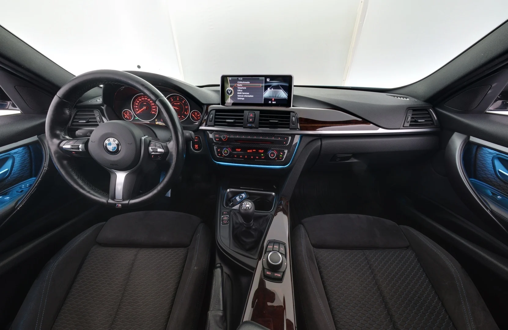 Car Image - 5HppEjRyeYxynhIPctQoCA