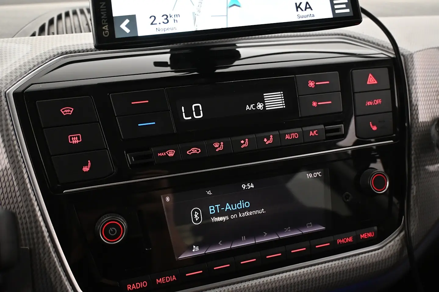Car Image - OfzgmvkRvnDHUuvQbEclp