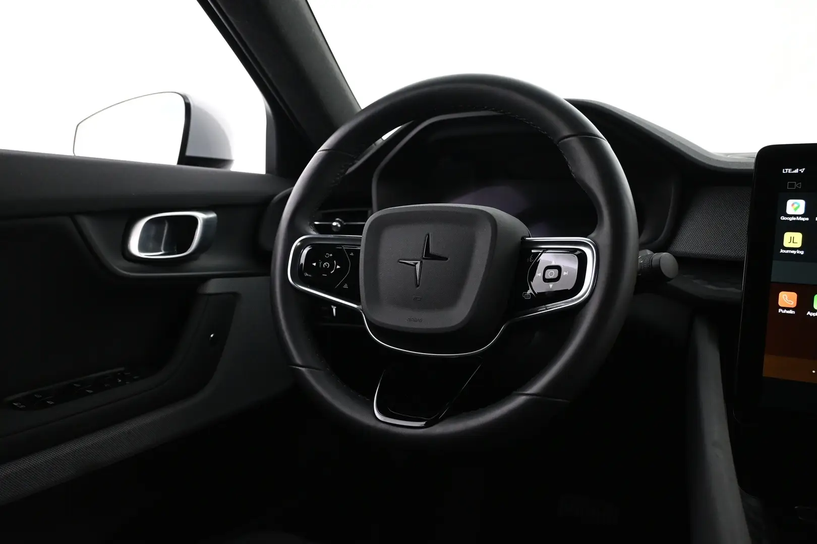 Car Image - 2v2TZ1c5r5FuzvtMuhD16O