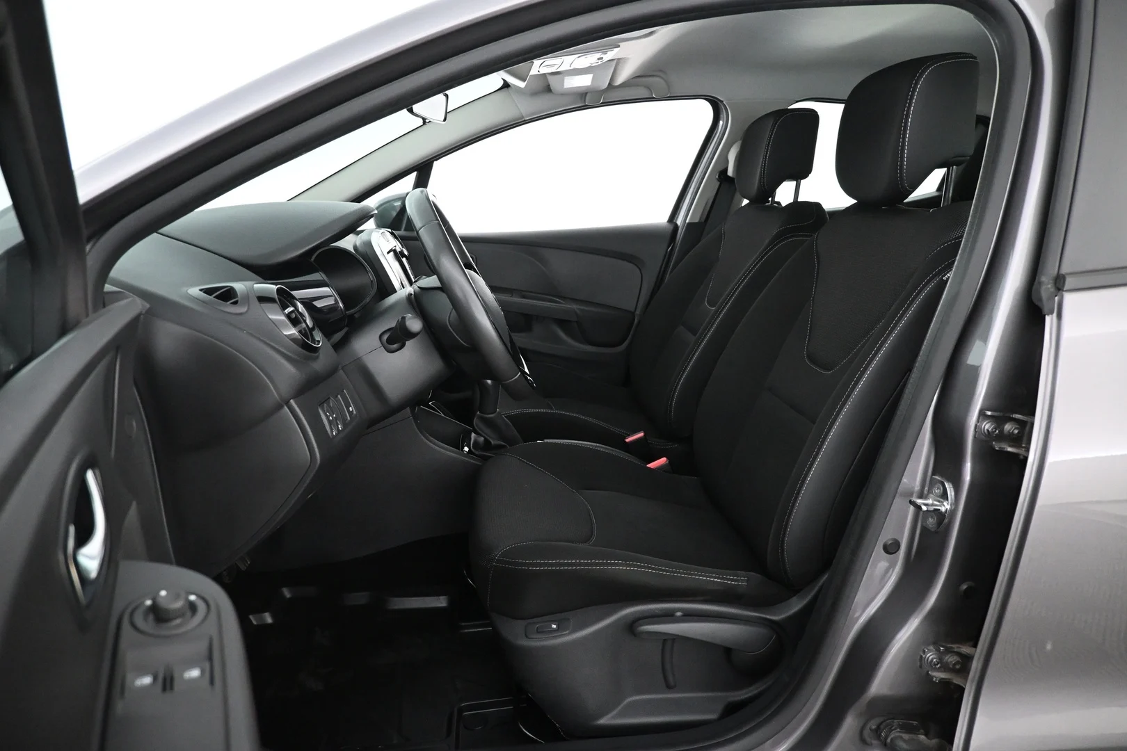 Car Image - 010lIw9sbrj9GE6Dl67cDP