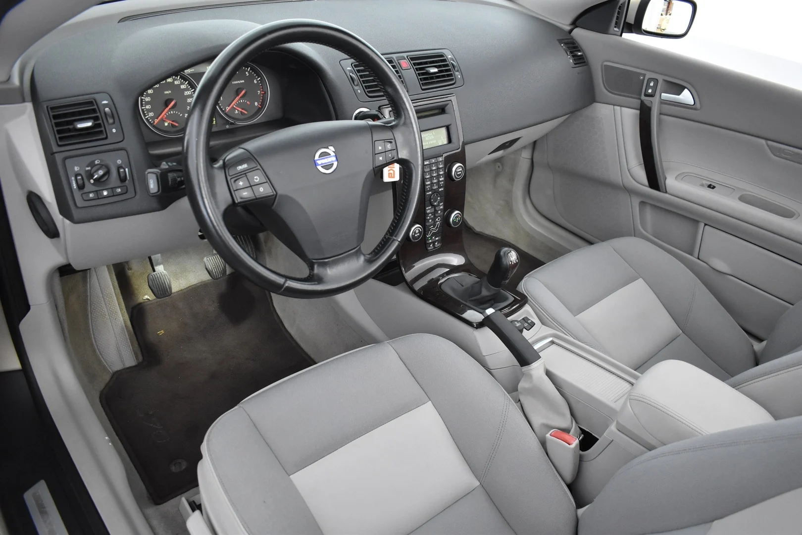 Car Image - 6BC8RX6i3g7Egn7RryPsjl