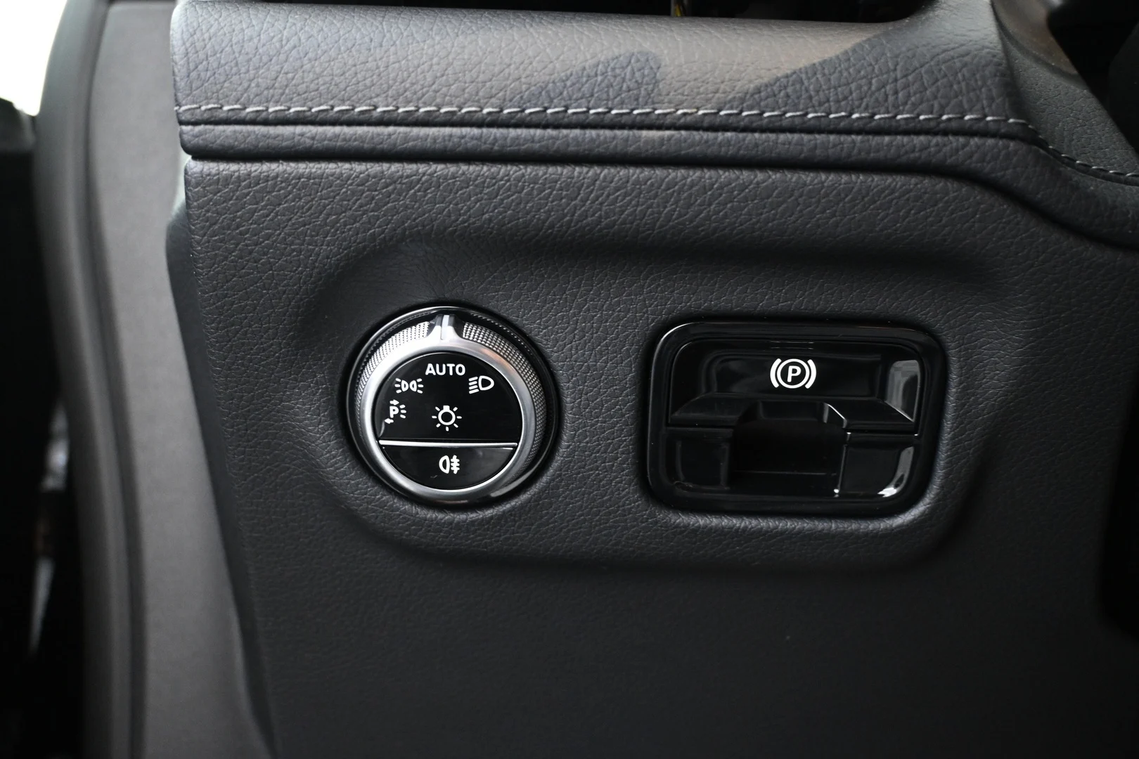 Car Image - 5gUq2CUMSE8M3YFnhYzw1O