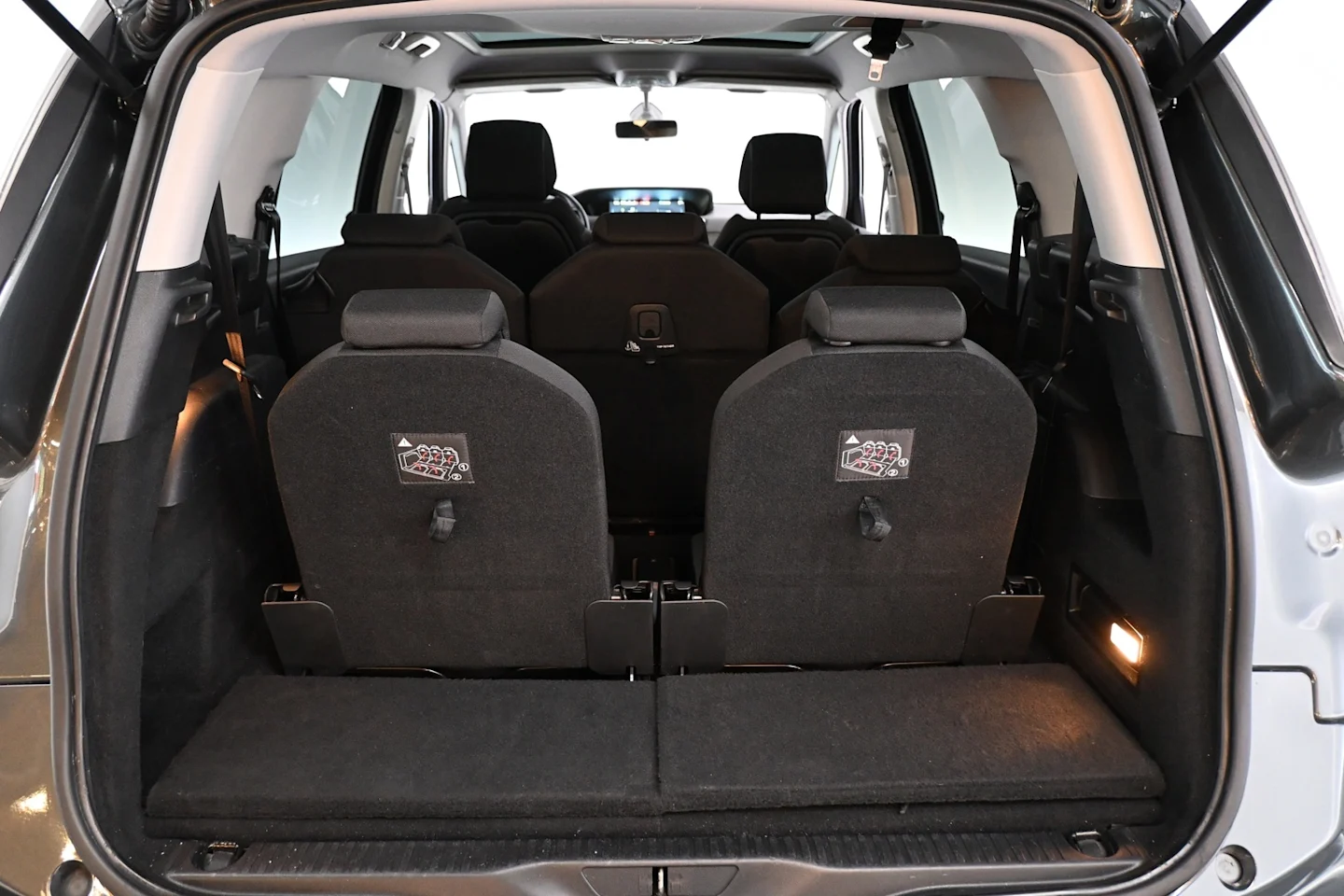 Car Image - 3KWfu8FqugNoJBr93MD7kJ