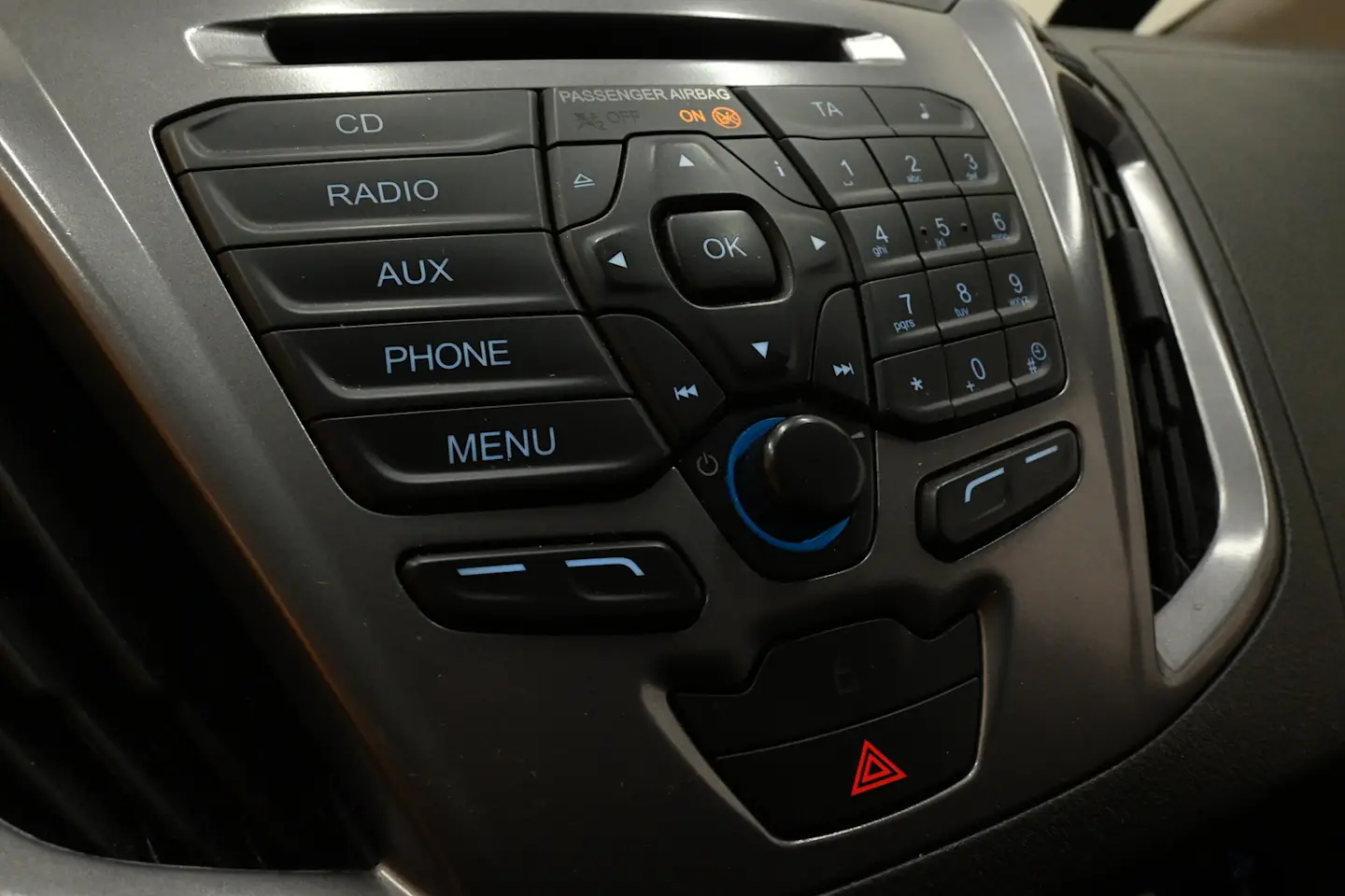 Car Image - 4Eex9INXQYbOcS3fukF7sl
