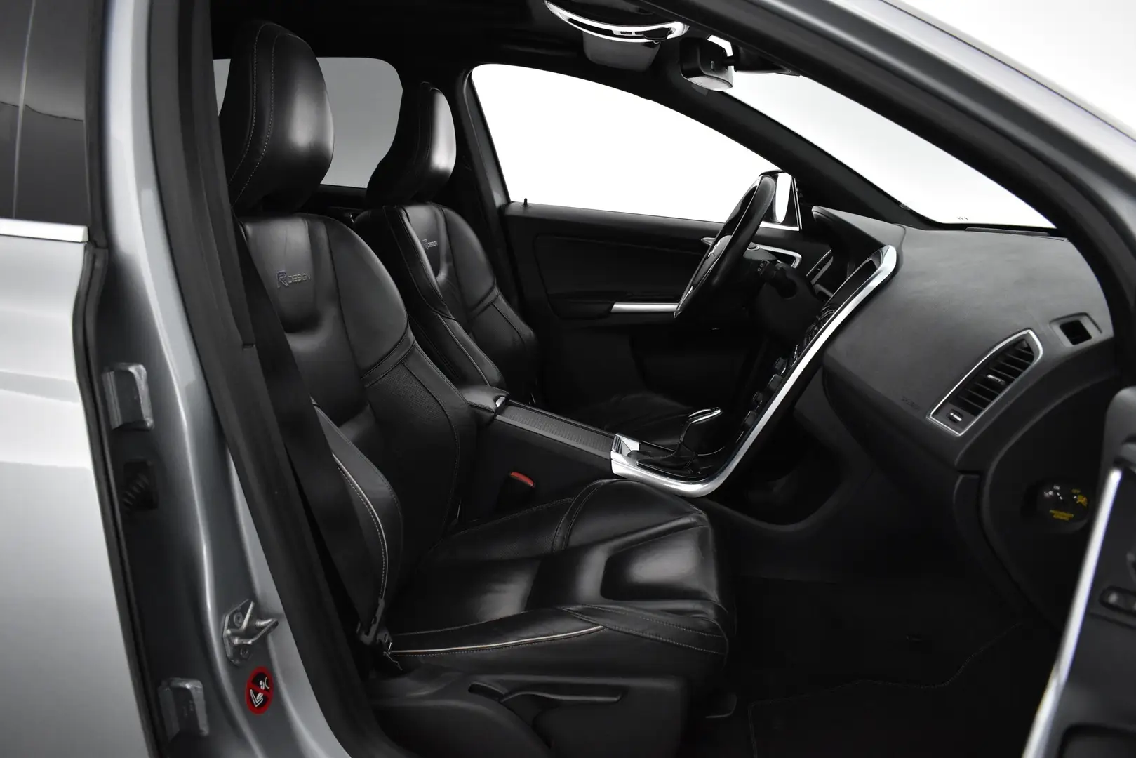 Car Image - 3KFhNwcQ9GvOegbzRHSJkH