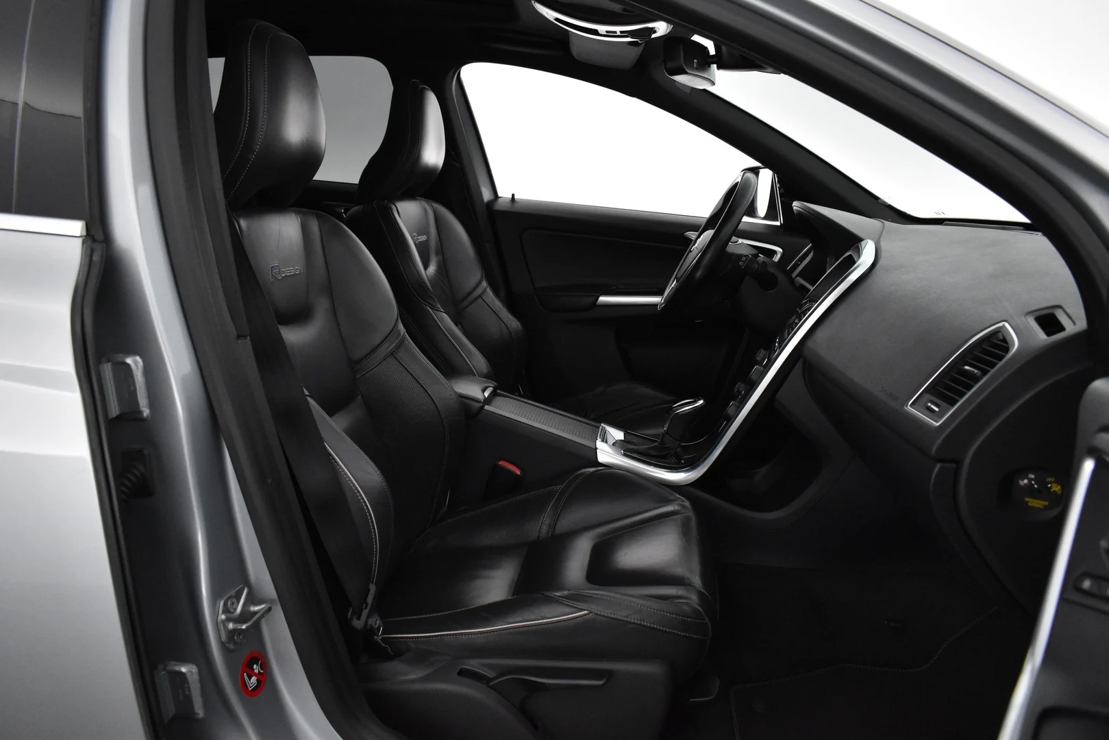 Car Image - 3KFhNwcQ9GvOegbzRHSJkH