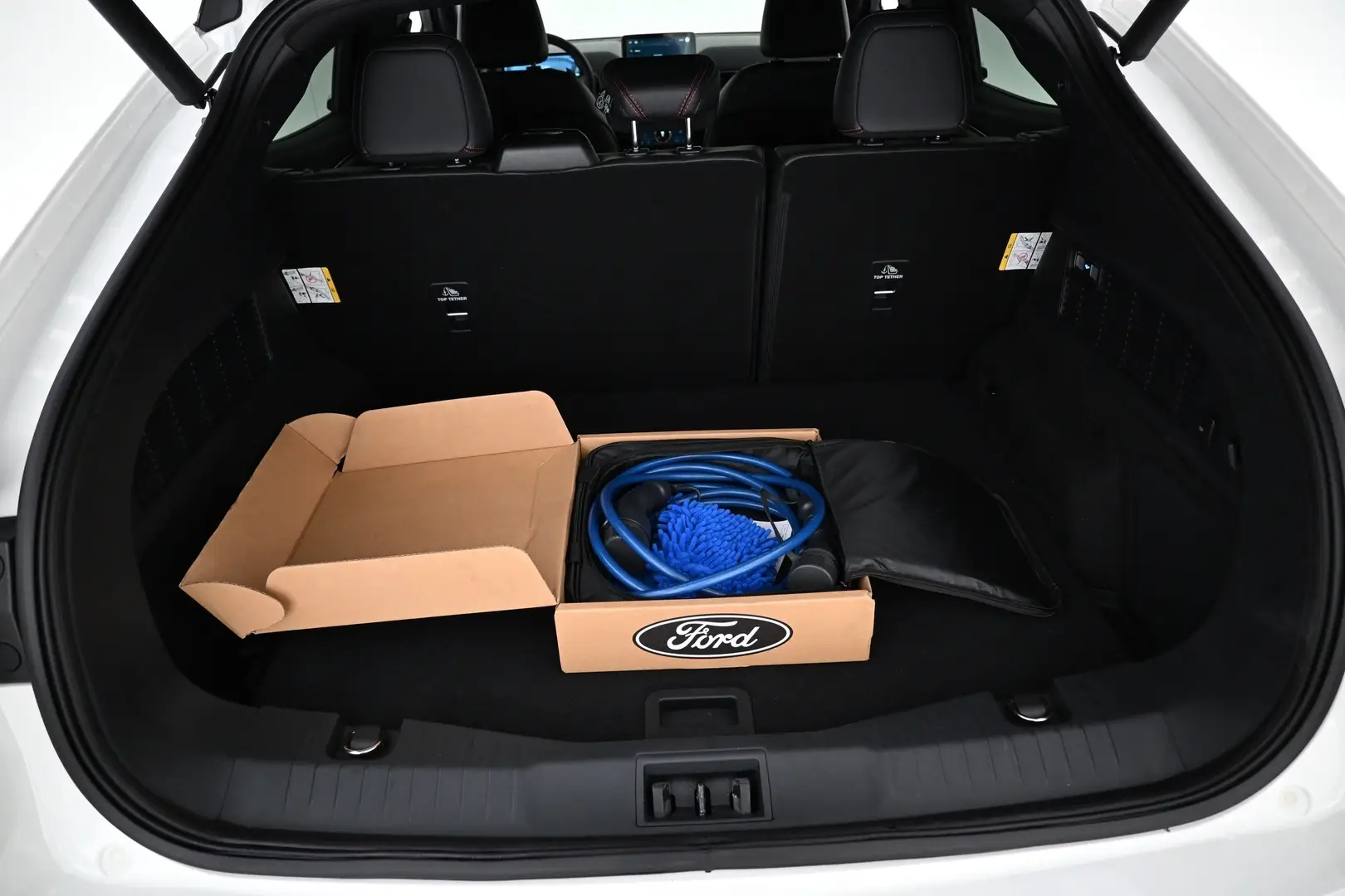 Car Image - 4M9xadPnfAUo7ejyAD1gT3