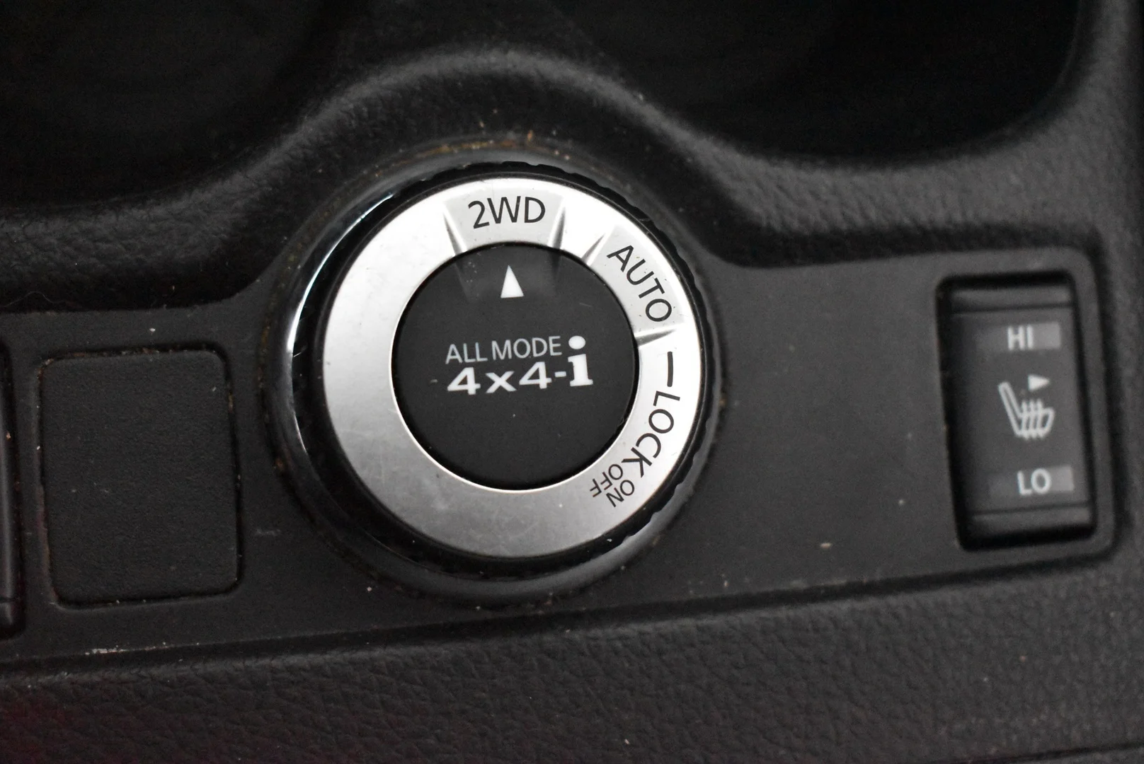 Car Image - 2iQNuvv8Ypr5TEFdVyrJyS