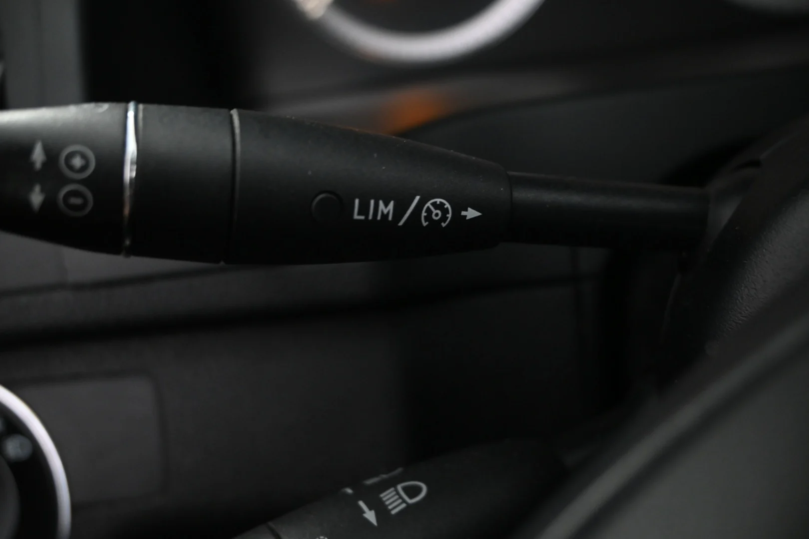 Car Image - 5jgRYLyCA4imaOyyyJP0B