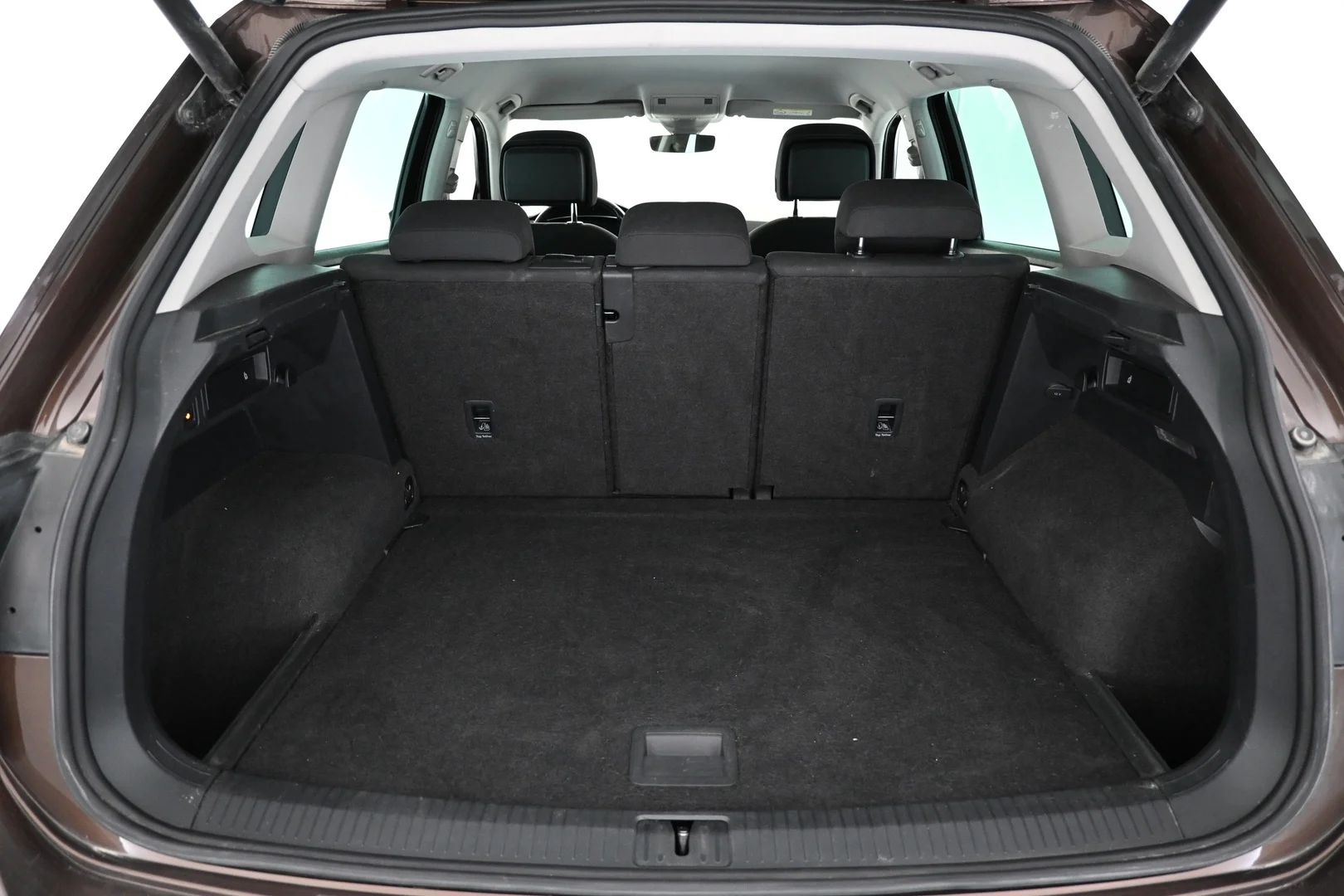 Car Image - 4tg7GynE4JI6tjpPiFnfpN