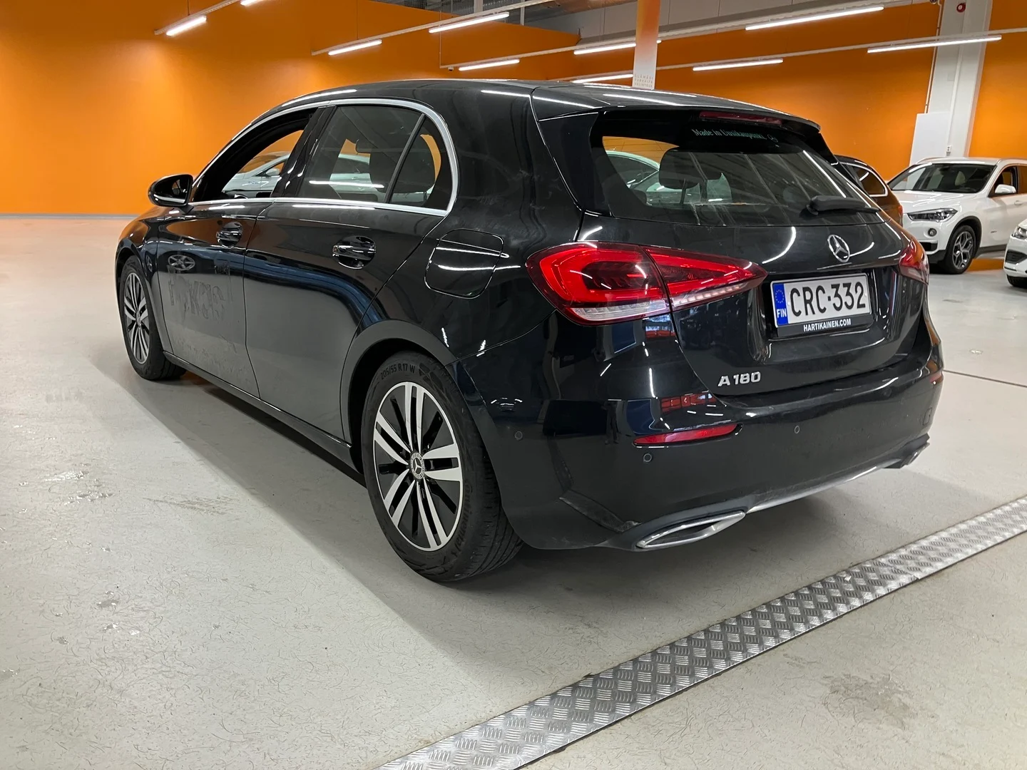 Car Image - 76dRhG1xkOKVwII6nL3oFS
