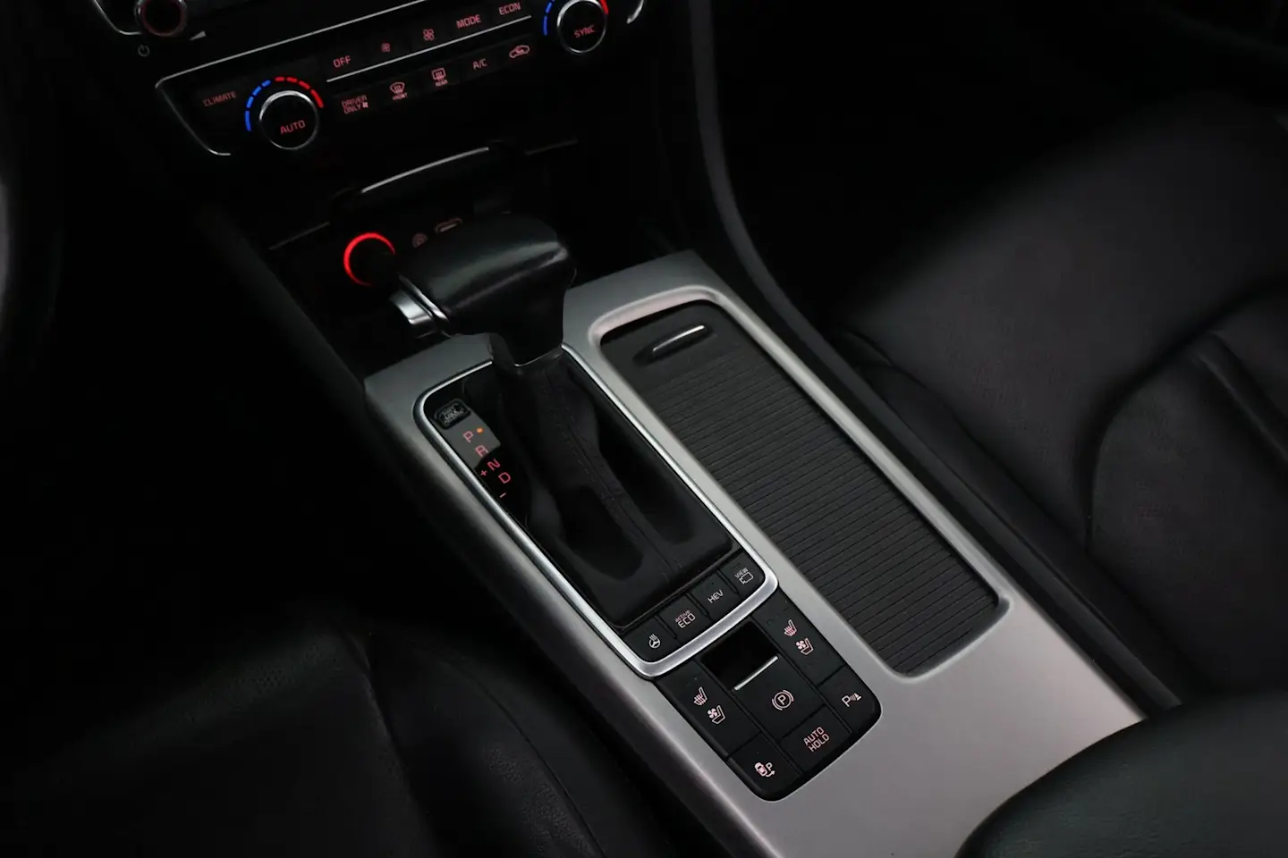 Car Image - 2gZYqtYXHqkga3HXtTmjOL