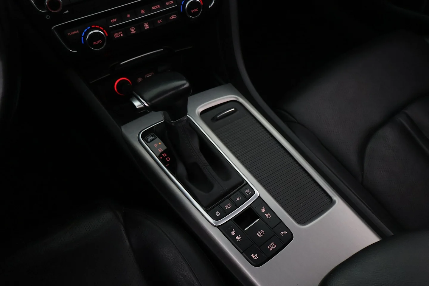 Car Image - 2gZYqtYXHqkga3HXtTmjOL
