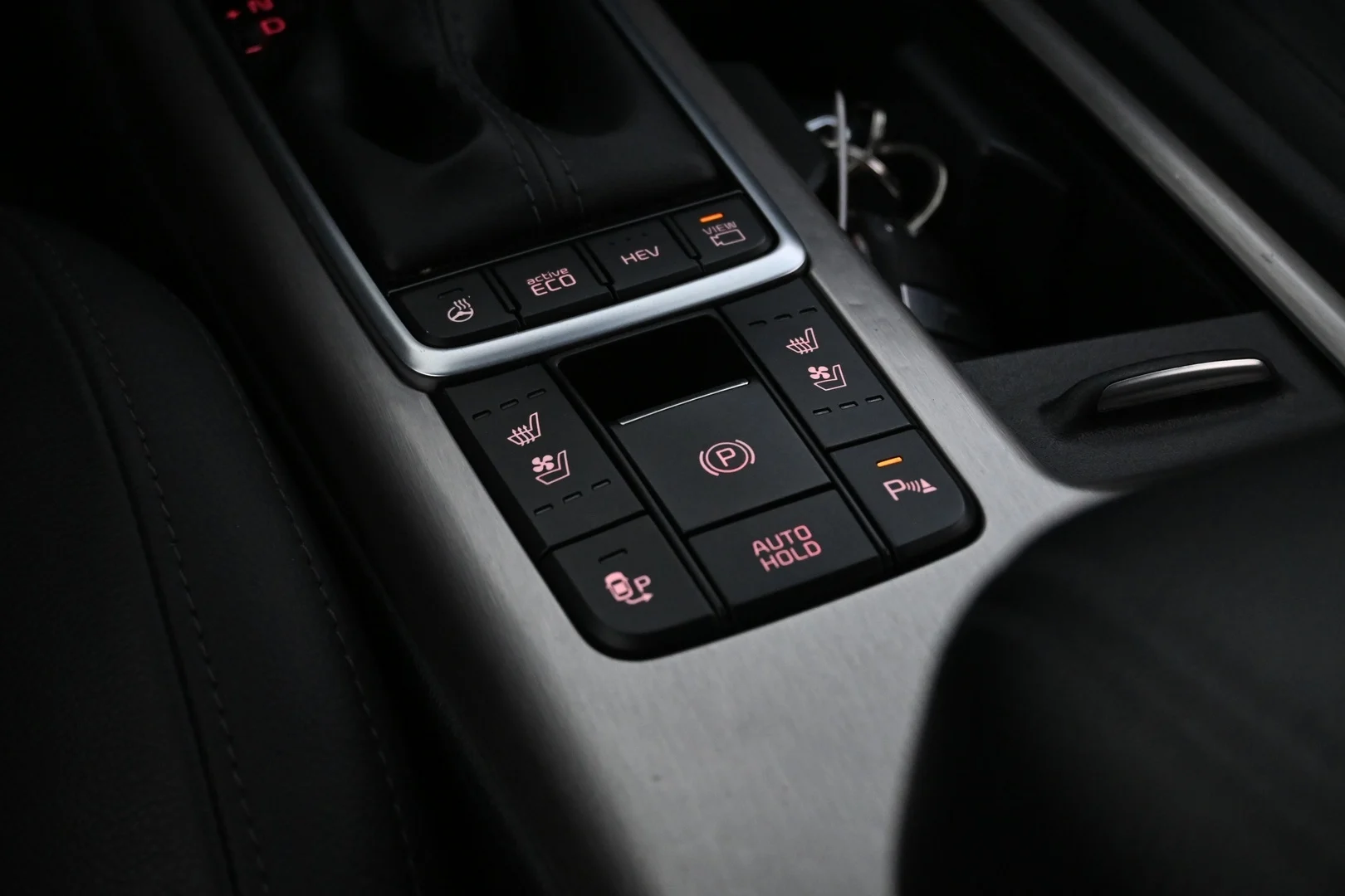 Car Image - 3l7inFYnBxWr6Zrb68f9nf