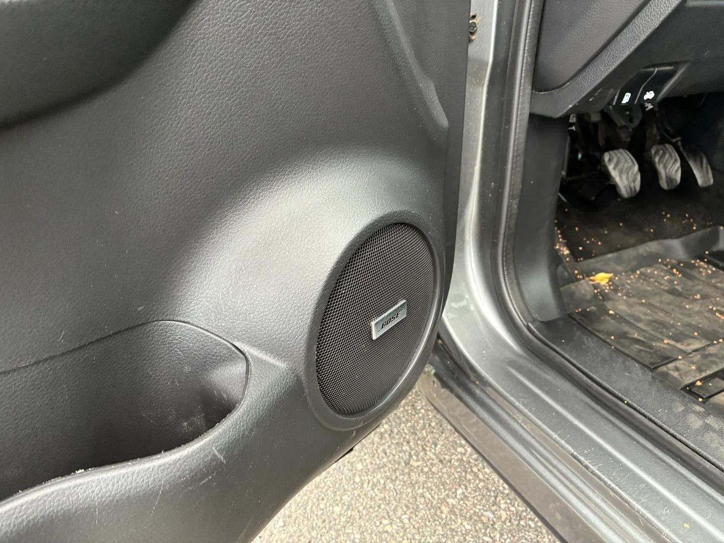 Car Image - 4JhZc4Z8tdmYQWJN1y1KCc