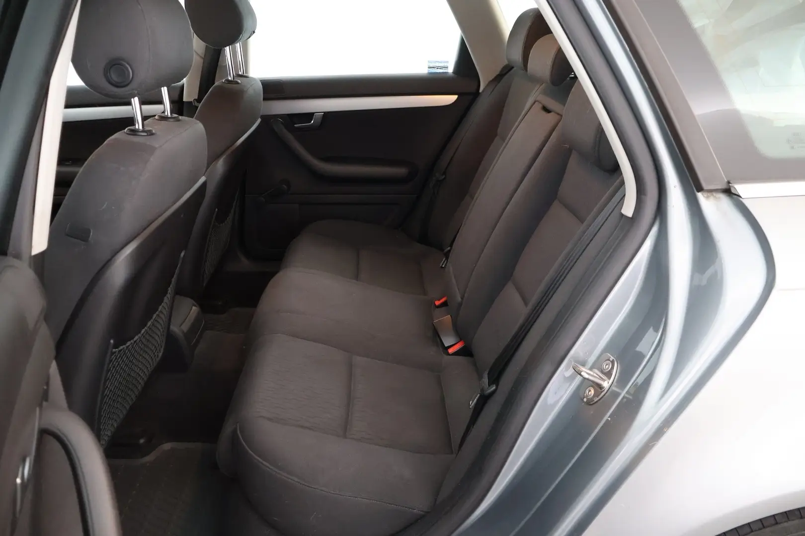 Car Image - 2caW5erBY8oqoDnM0Adt06