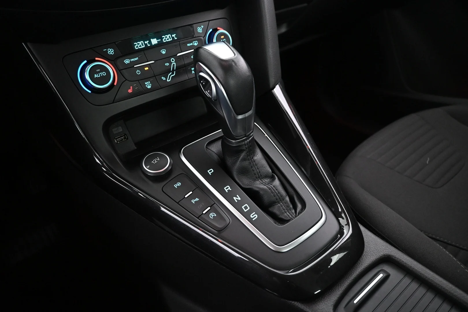 Car Image - 4D241PWdt0pzacVQFliRW3