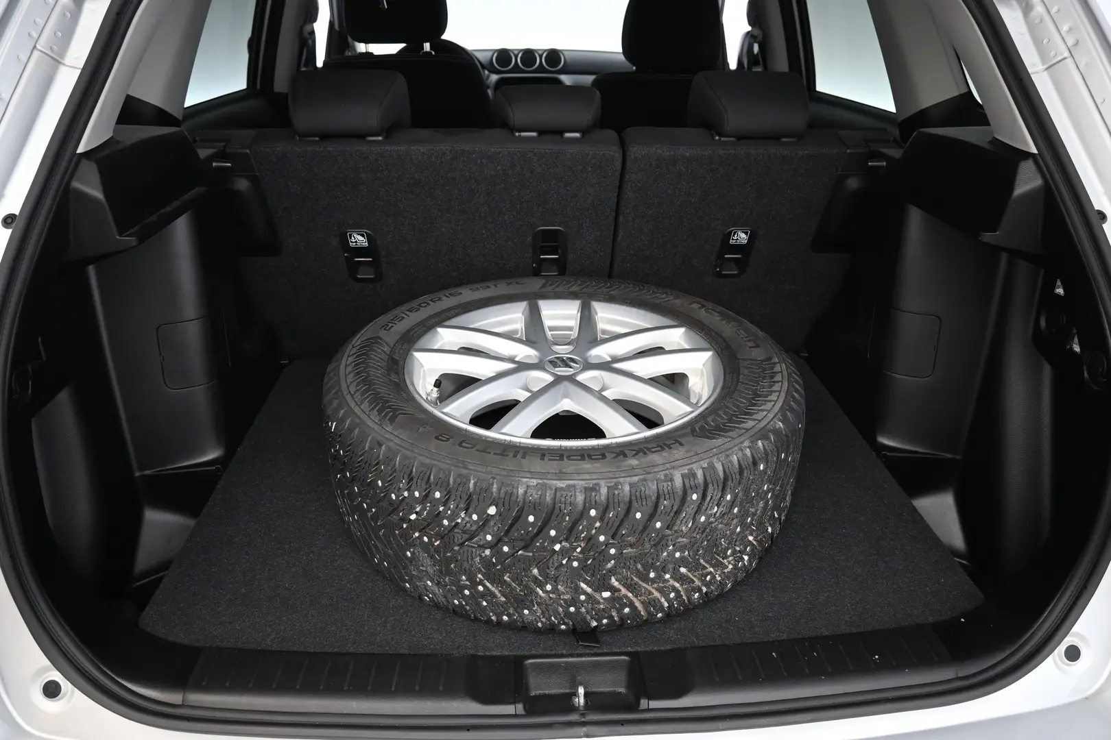 Car Image - RDP8K4lJo8LaVFoEzsuqZ