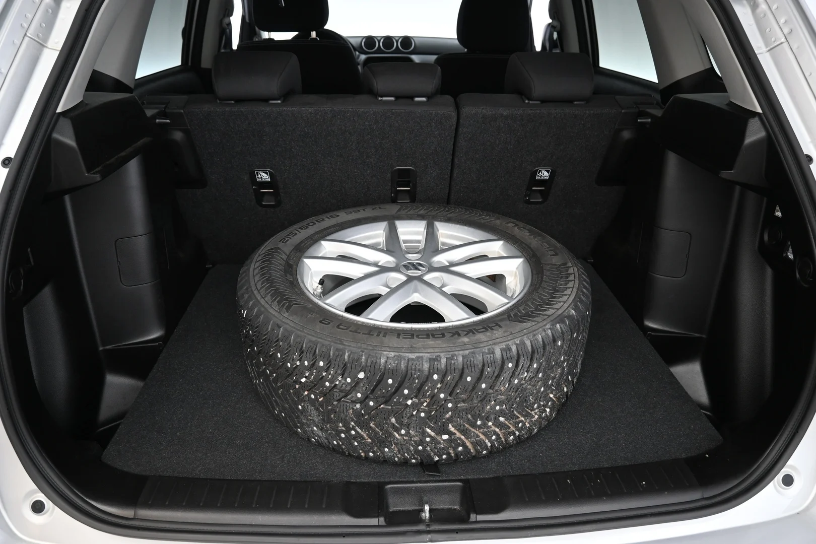 Car Image - RDP8K4lJo8LaVFoEzsuqZ