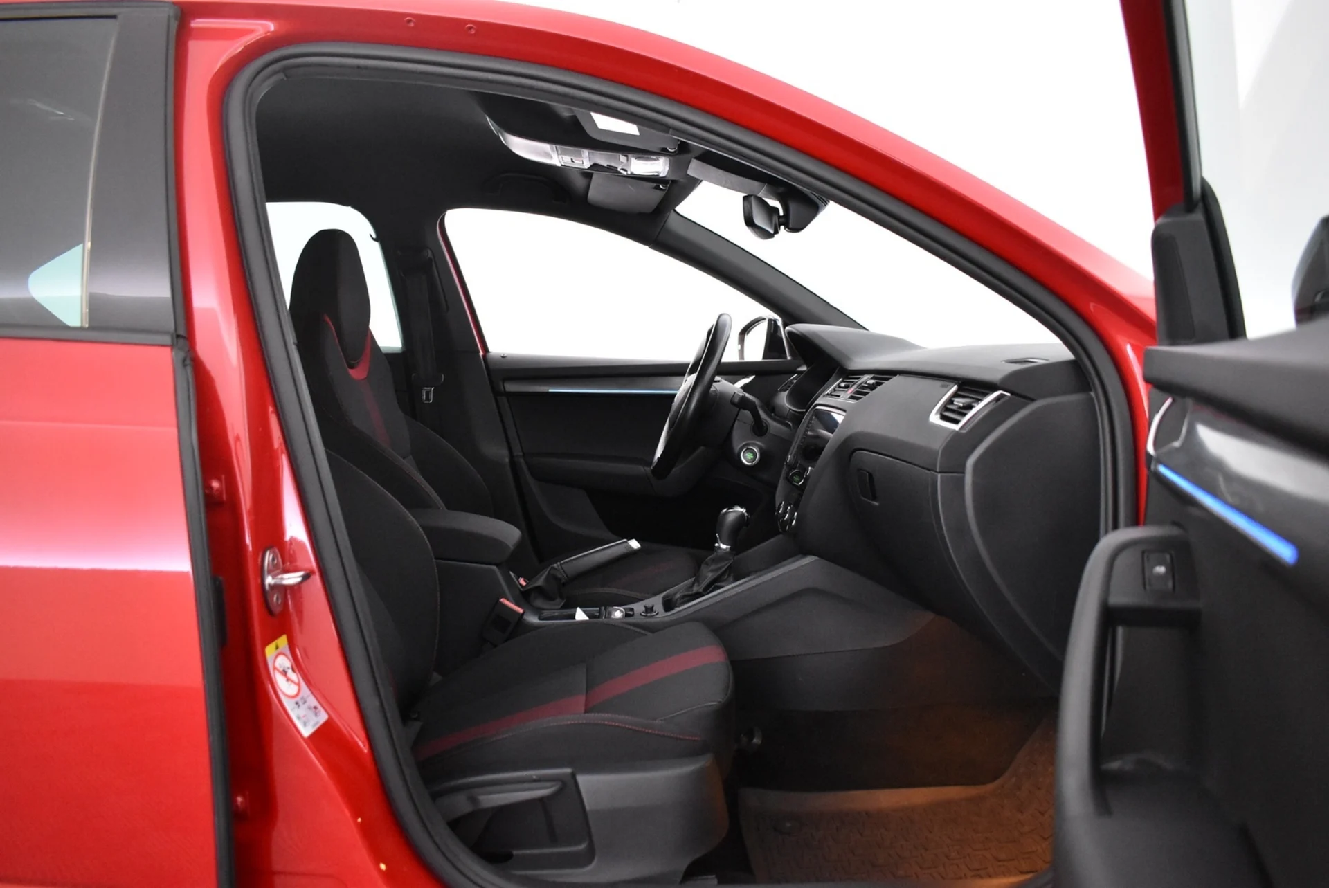 Car Image - 3HitpcVj0PMjXr7aUxHcCH