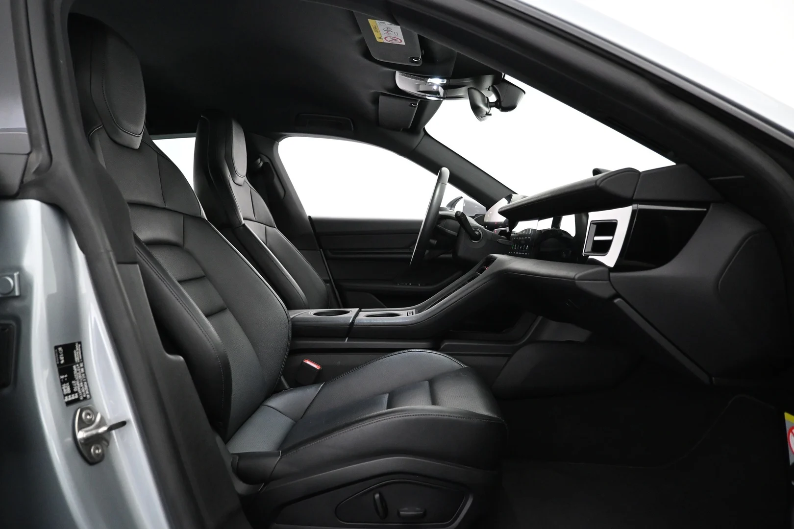 Car Image - 7gqVIbpeOpAEBxIp3pHFzU