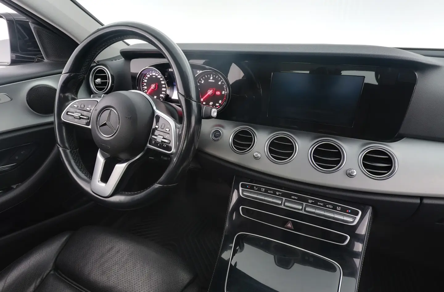Car Image - 6S7HdpMqQaBxi0x1N3ZODT