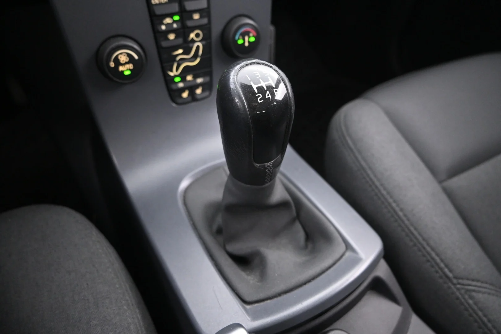 Car Image - 2tsqYO3oiWkuJgFzPNsVrN
