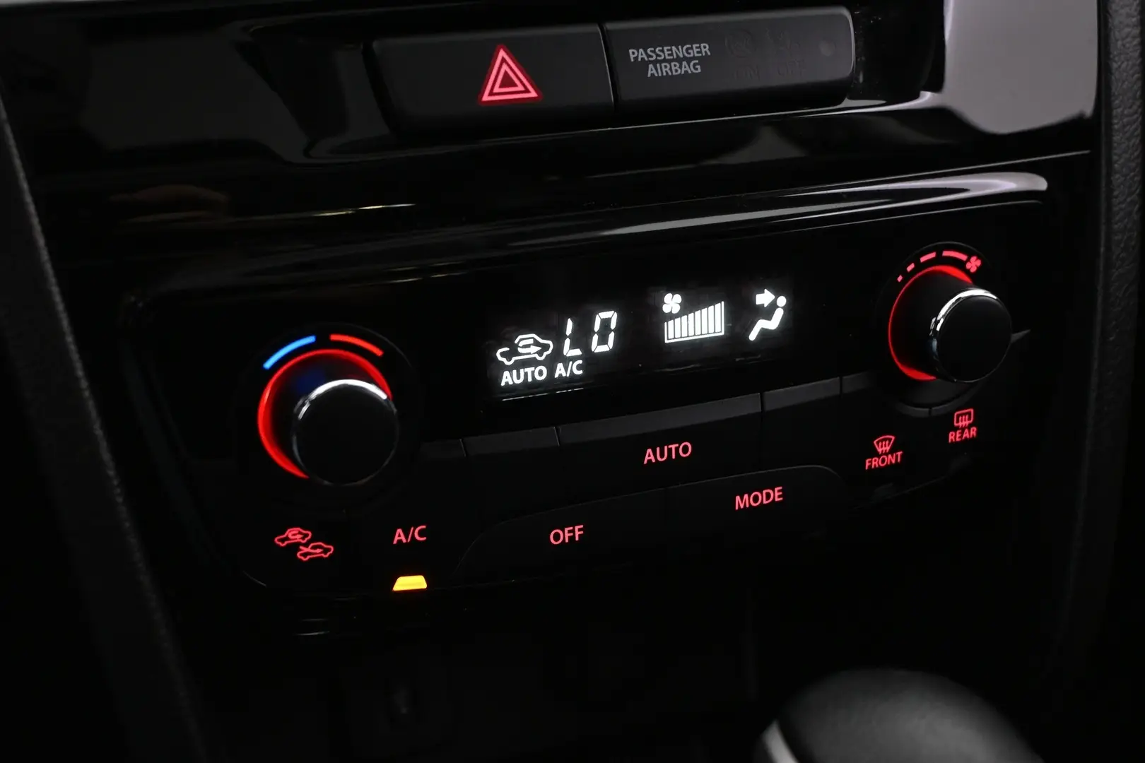 Car Image - 5Au6Wo1U2UhlsDgjDNCLUE