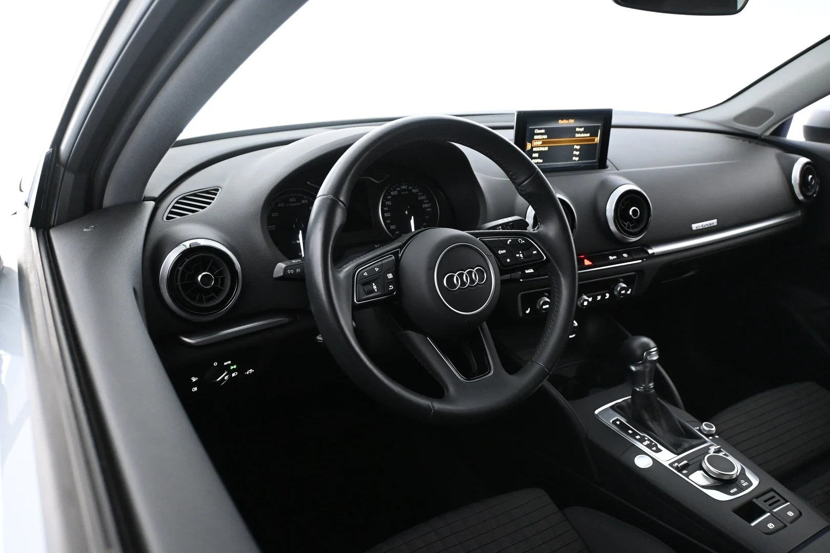 Car Image - 40KPs9uL8nx5aGBw9kv0Wl