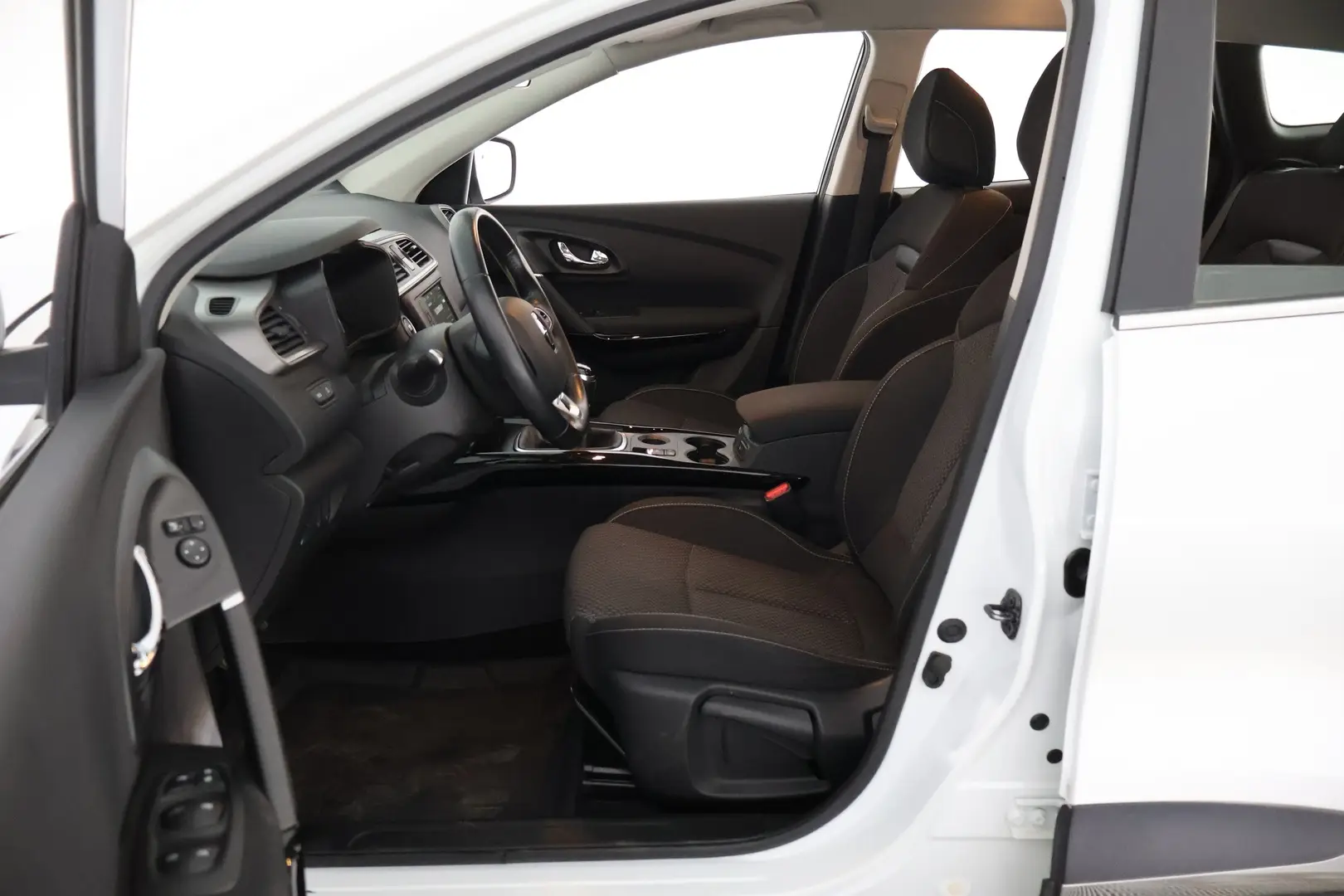 Car Image - 6WdENnbWxJSa7XJcKftcBg